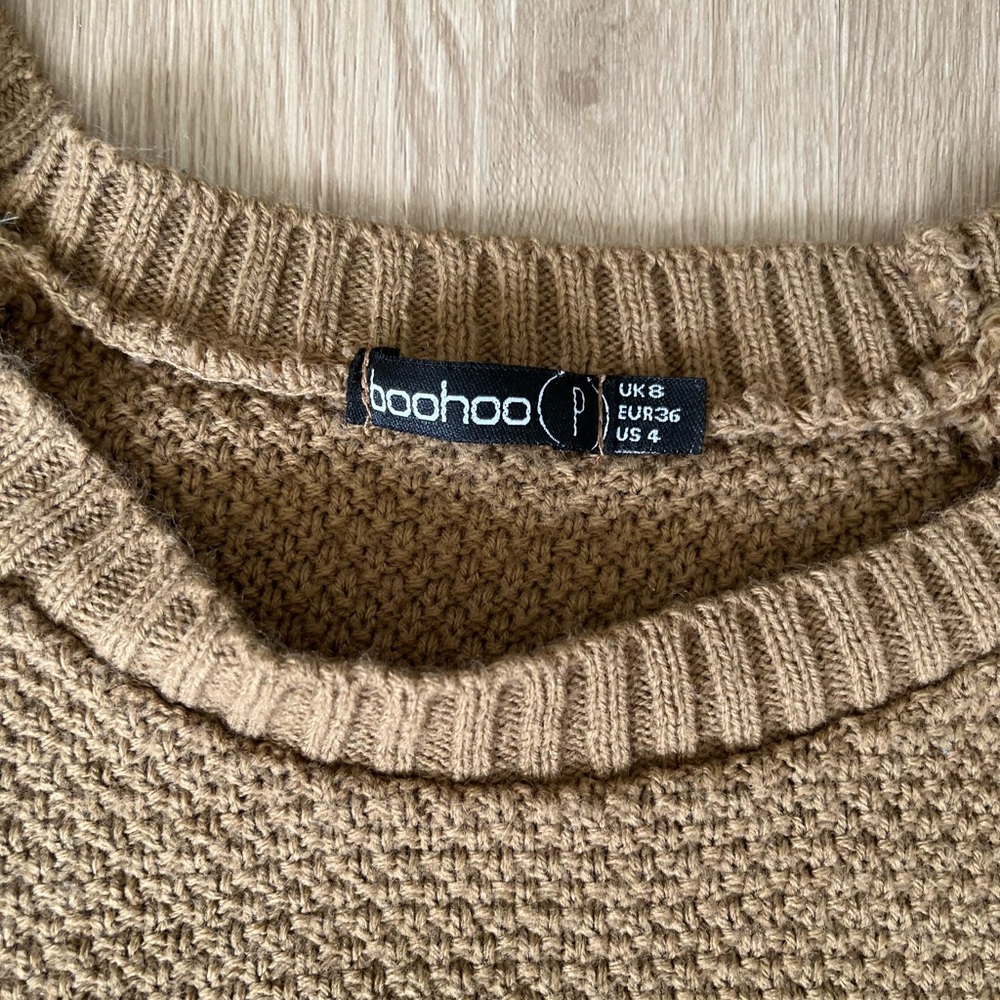 Cold Shoulder Sweater - Picture 4 of 4